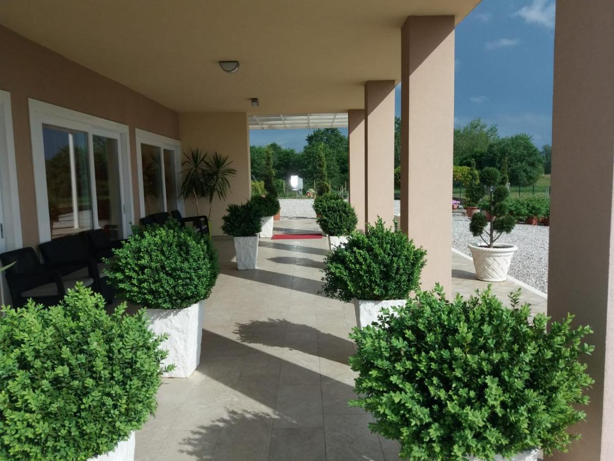 Al Cavaliere Villa Pordenone Luaran gambar