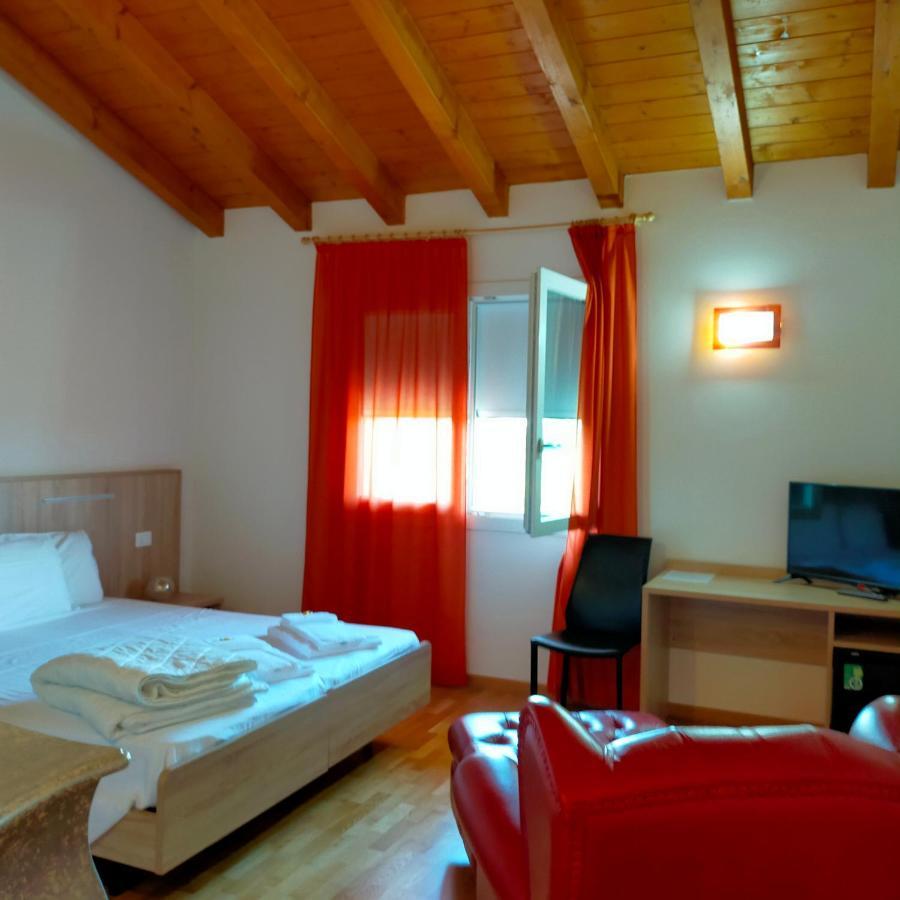 Al Cavaliere Villa Pordenone Luaran gambar