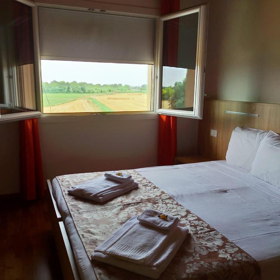 Al Cavaliere Villa Pordenone Bilik gambar